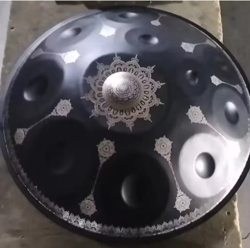 CL82 - 440Hz engraved hand pan drum 22 inch D minor 12 note blue steel tongue drum