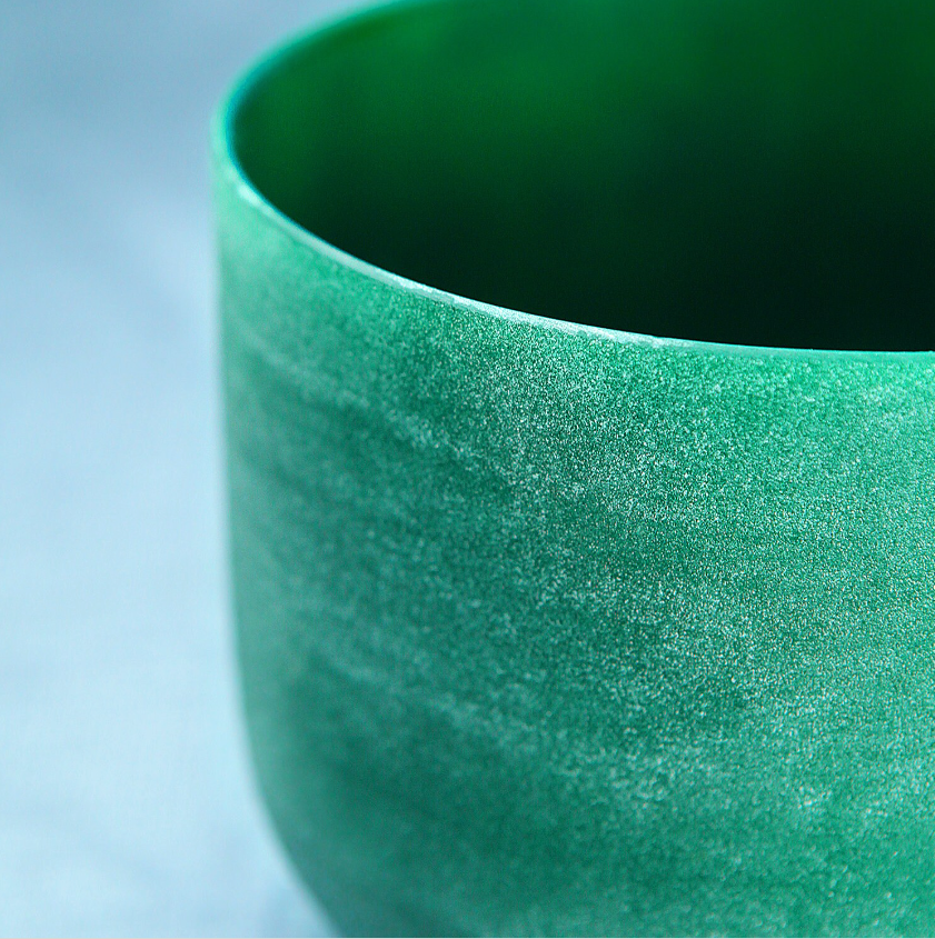 CL31 - F Note Heart Chakra Green Colour Crystal Singing Bowl