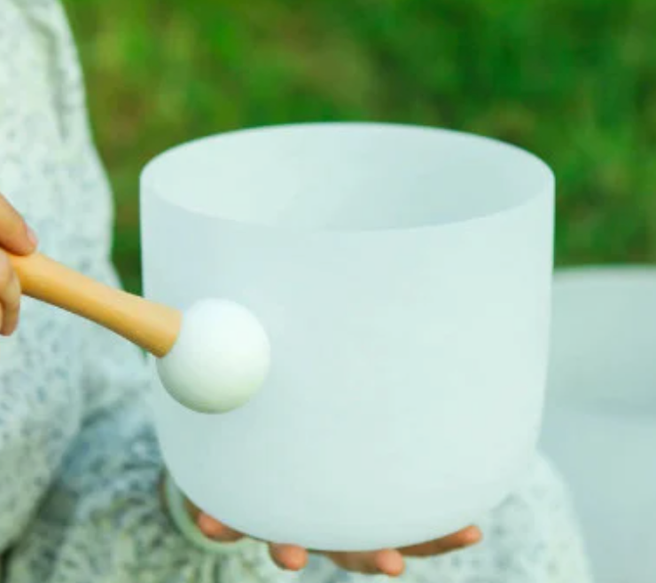 CL30 - 7 Inch 432HZ/440HZ White Frosted Crystal Singing Bowl
