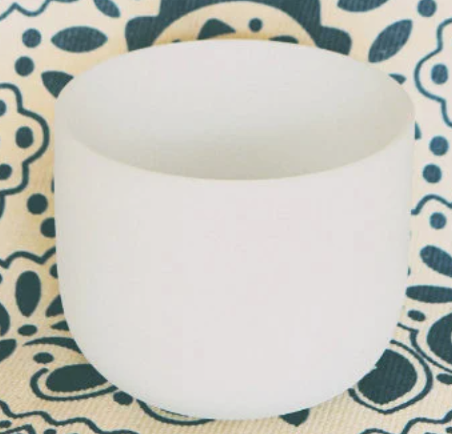 CL30 - 7 Inch 432HZ/440HZ White Frosted Crystal Singing Bowl