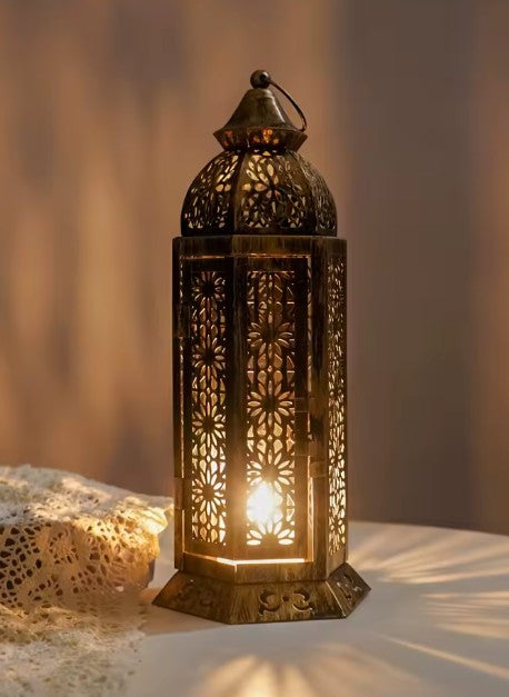 CL92 - 1PC Metal Retro Moroccan Lantern Candelabra, Candle Holder, Iron Candelabra, Hurricane Lamp Candelabra Decoration