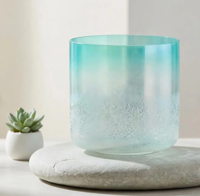 CL121 - 432 Hz Crystal Singing Bowl with Mallets and carrying bag.