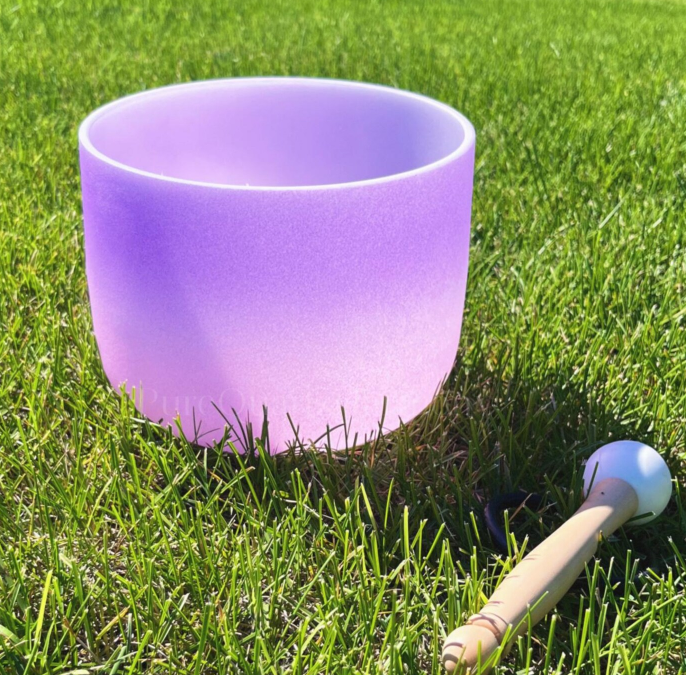 CL123 - 8 Inch Note B Crystal Singing Bowl: Purple Pink Quartz 432Hz Sound Healing.